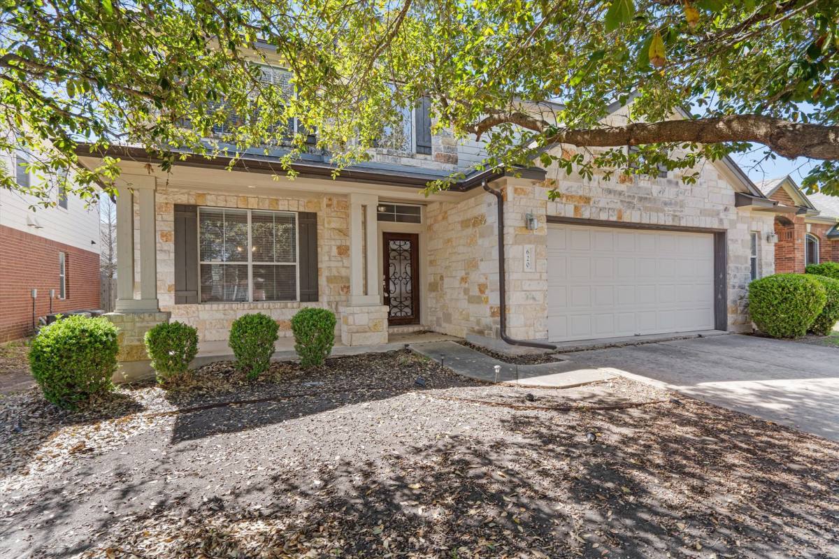 House for rent at 620 Middle Creek Dr, Buda, TX 78610