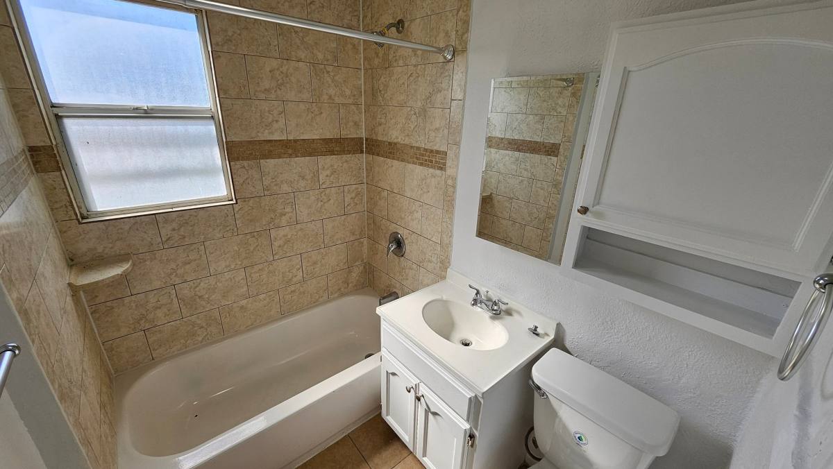 Apartment for rent at 213 N Reno St #213 3-4, Los Angeles, CA 90026