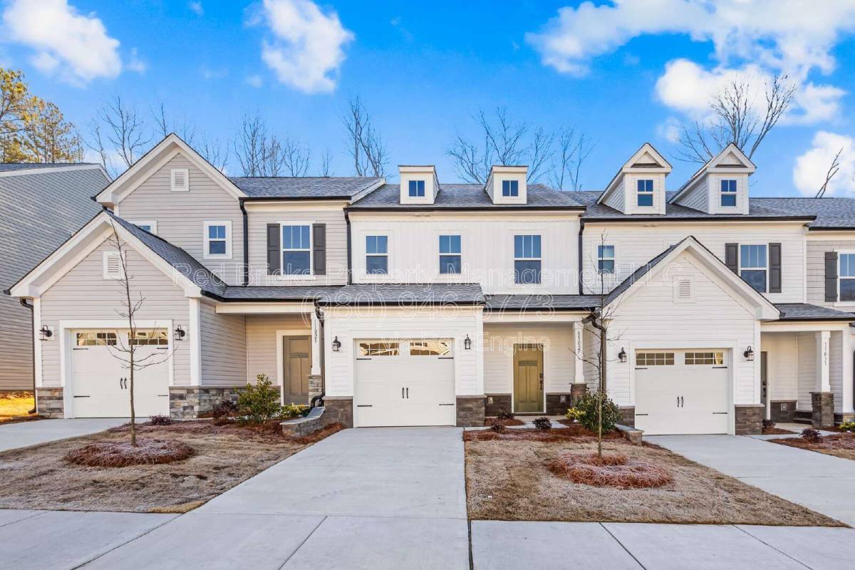 Townhouse for rent at 11027 Pagebrook Lane, Charlotte, NC 28214