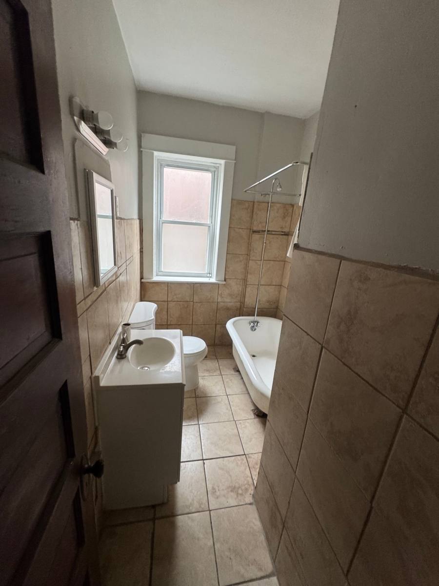 Apartment for rent at 1811 Lakeview Rd #1 2 3, Cleveland, OH 44112
