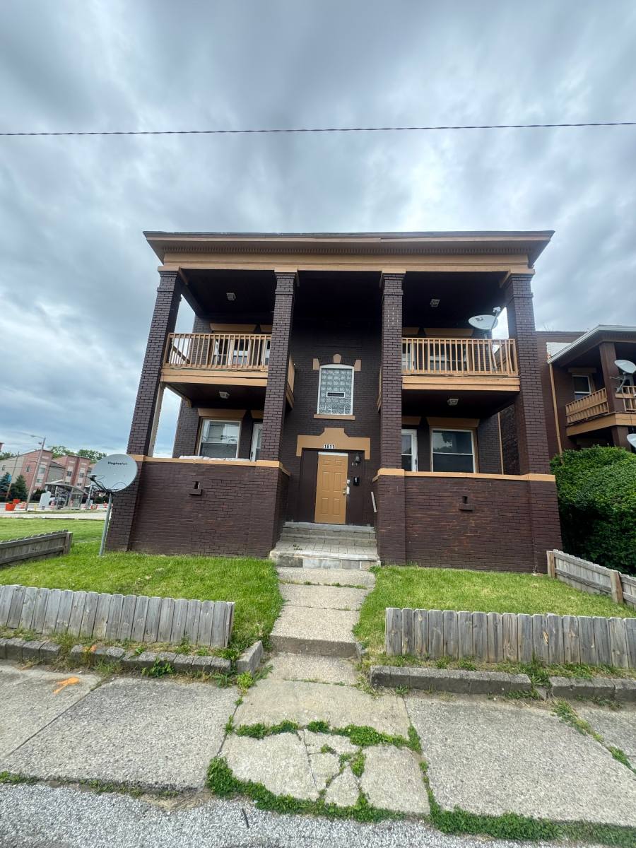 Apartment for rent at 1811 Lakeview Rd #1 2 3, Cleveland, OH 44112