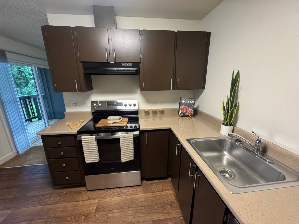 Apartment for rent at 17400 Webster Rd #27, Gladstone, OR 97027