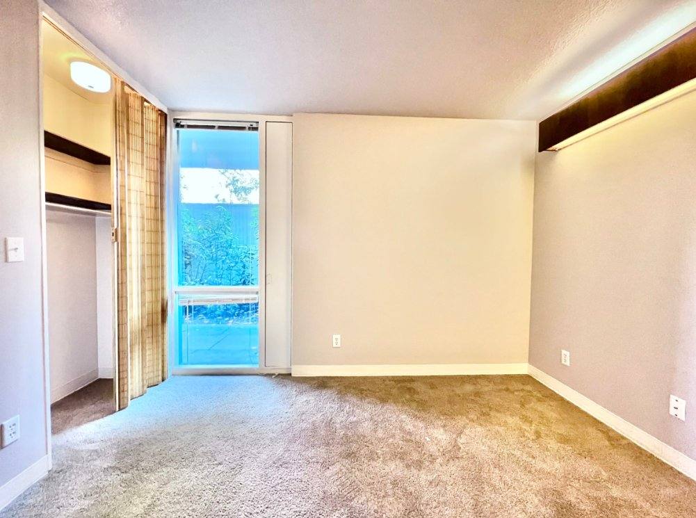 Apartment for rent at 667 McVey Ave #103, Lake Oswego, OR 97034