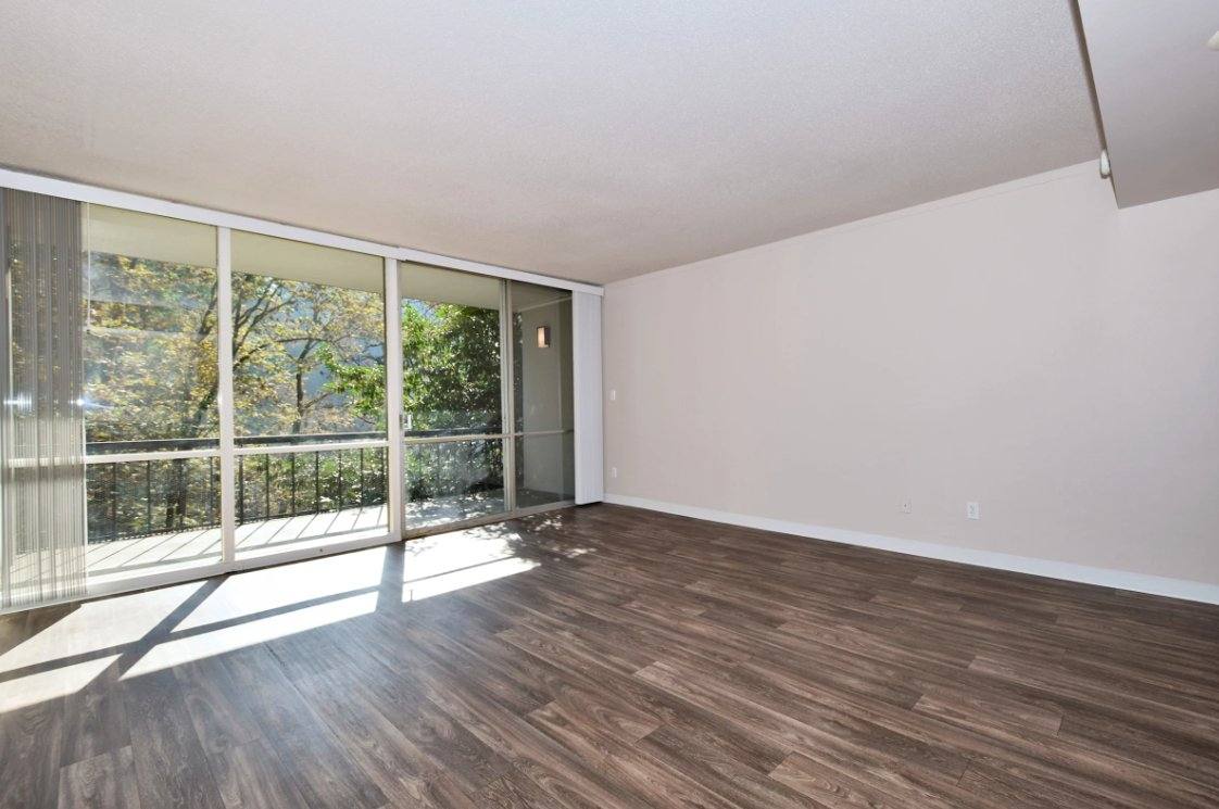 Apartment for rent at 667 McVey Ave #103, Lake Oswego, OR 97034