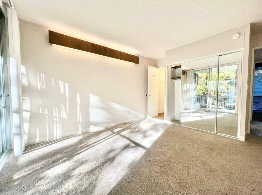 Apartment for rent at 667 McVey Ave #103, Lake Oswego, OR 97034