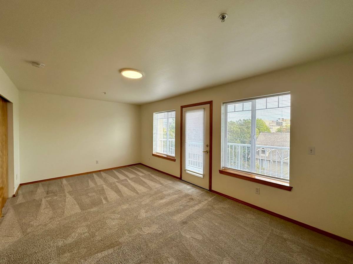 Apartment for rent at 1608 E St, Bellingham, WA 98225