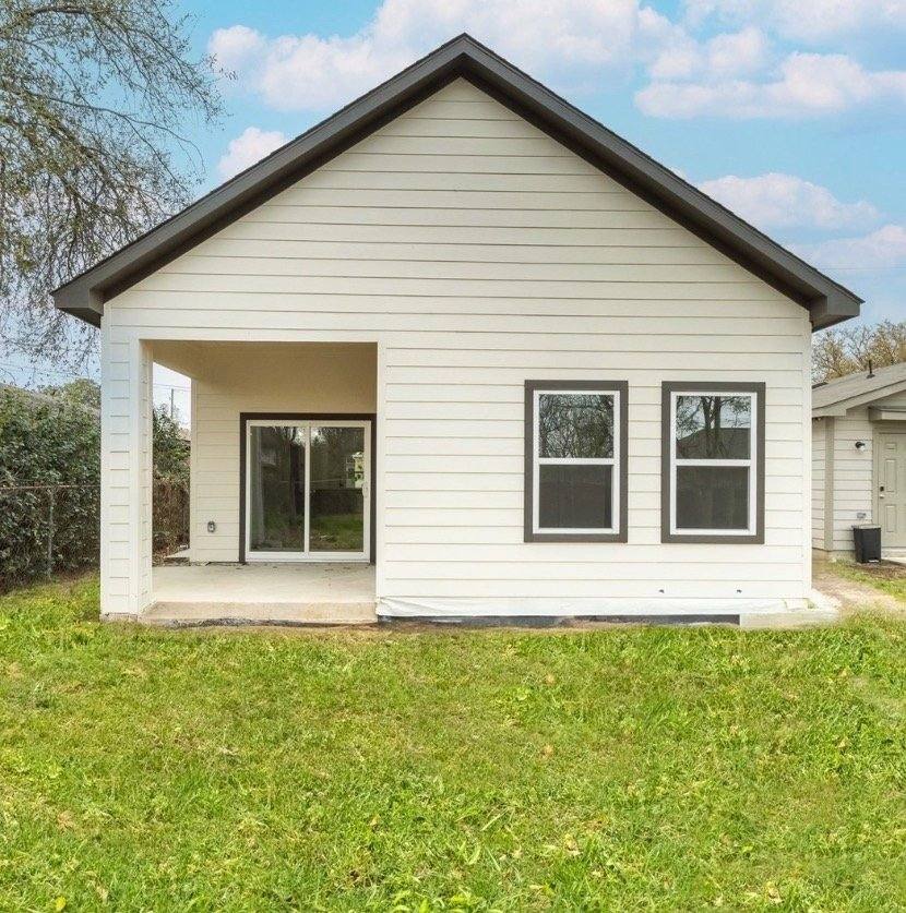 House for rent at 7830 Nashville St, Houston, TX 77028