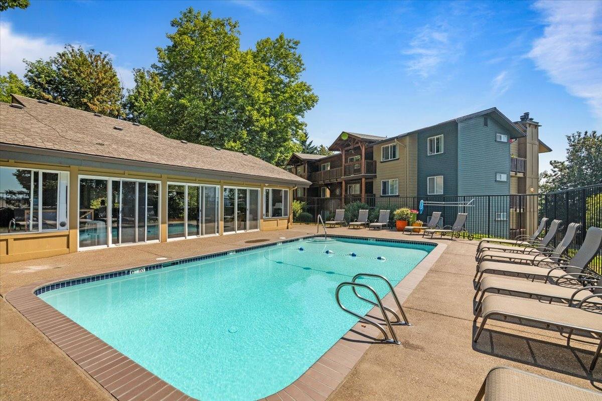 Apartment for rent at 12375 Mount Jefferson Terrace #1B, Lake Oswego, OR 97035