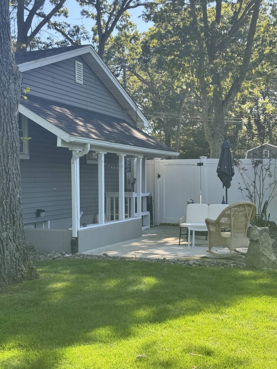 Apartment for rent at 7 Plymouth Ave, Huntington Station, NY 11746