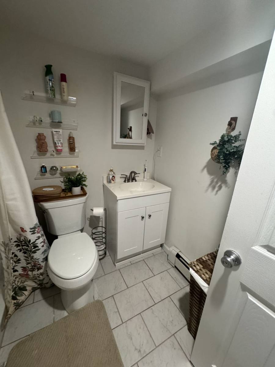 Apartment for rent at 7 Plymouth Ave, Huntington Station, NY 11746