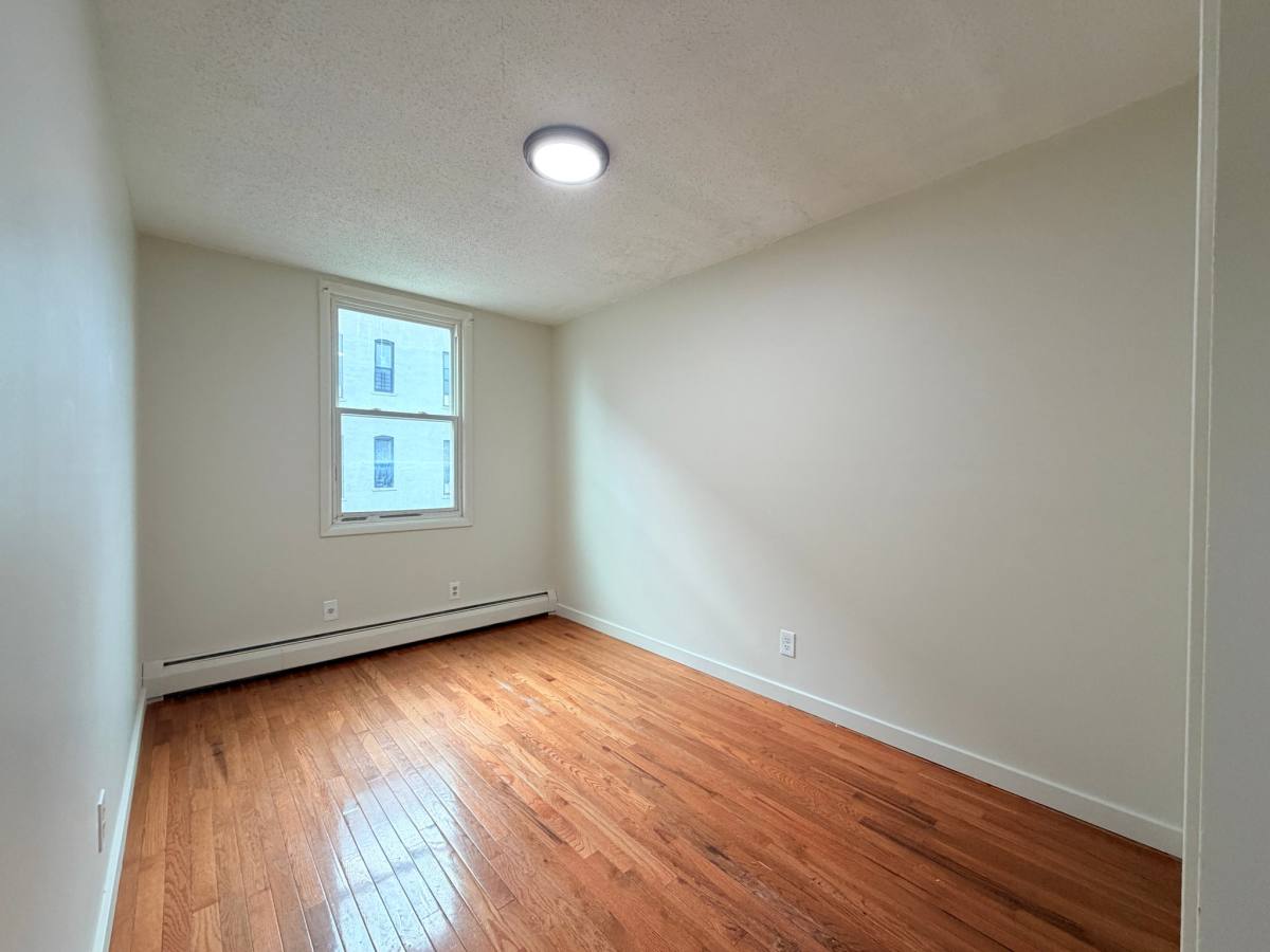 Apartment for rent at 1029 Kelly St #2, Bronx, NY 10459