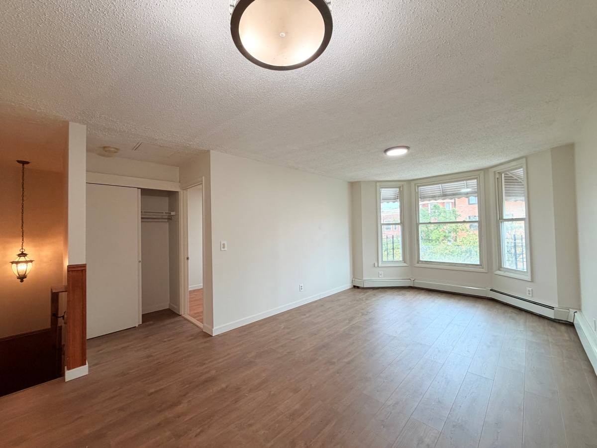 Apartment for rent at 1029 Kelly St #2, Bronx, NY 10459