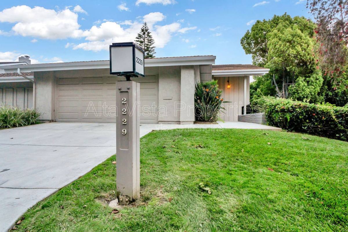 House for rent at 2229 Caminito Preciosa Sur, La Jolla, CA 92037