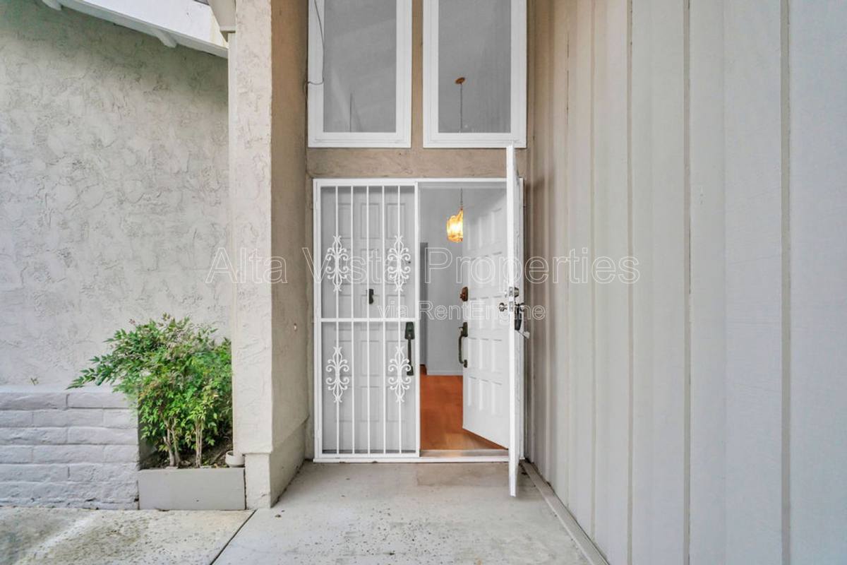 House for rent at 2229 Caminito Preciosa Sur, La Jolla, CA 92037