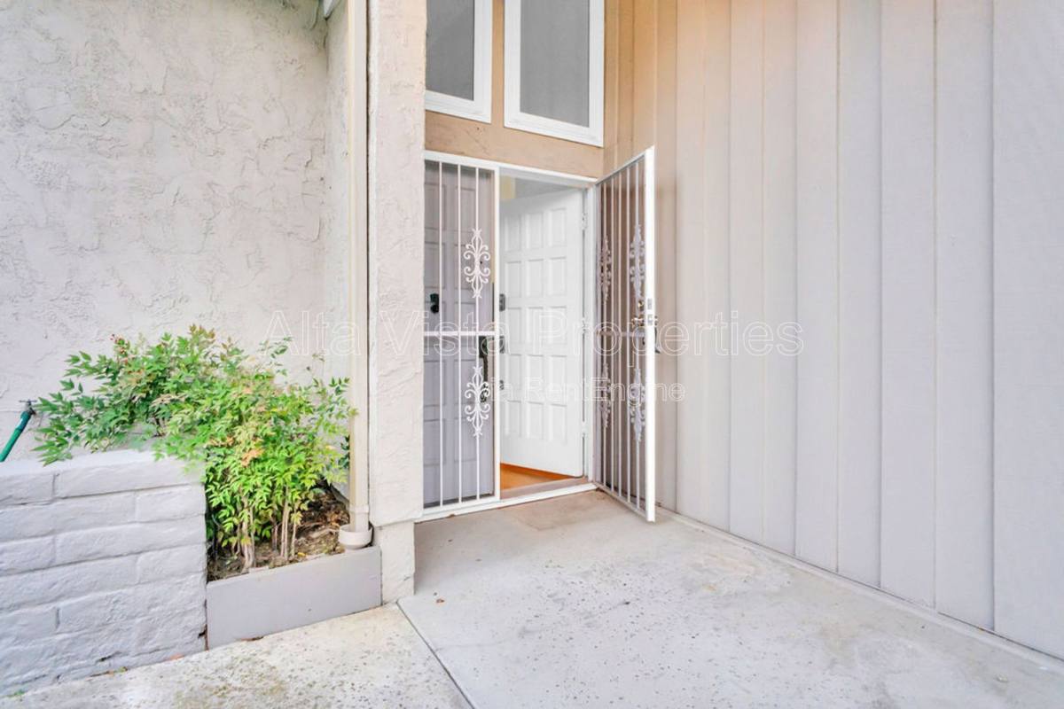 House for rent at 2229 Caminito Preciosa Sur, La Jolla, CA 92037