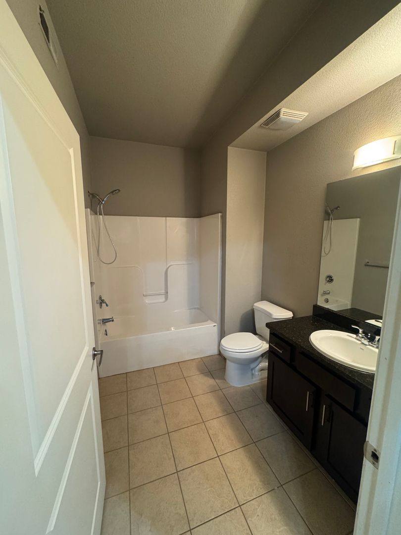 Apartment for rent at 1200 W Walnut St, Springfield, MO 65806