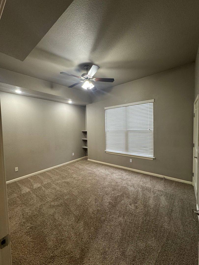 Apartment for rent at 1200 W Walnut St, Springfield, MO 65806