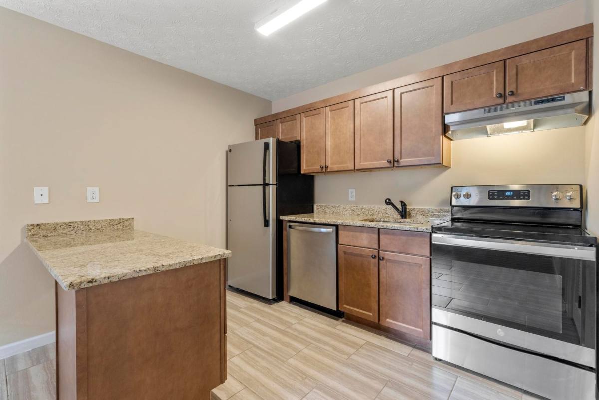 Apartment for rent at 362 W Magnolia Ave, Auburn, AL 36830