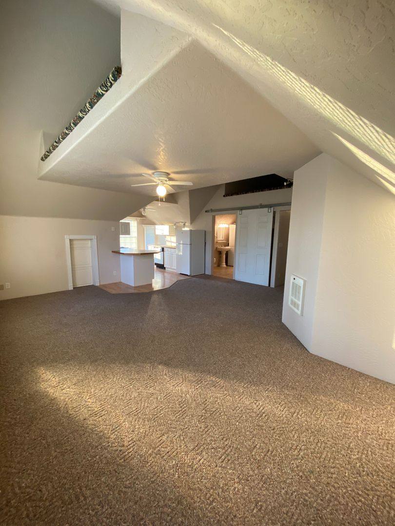 Apartment for rent at 236 E Madison, Cottage Grove, OR 97424