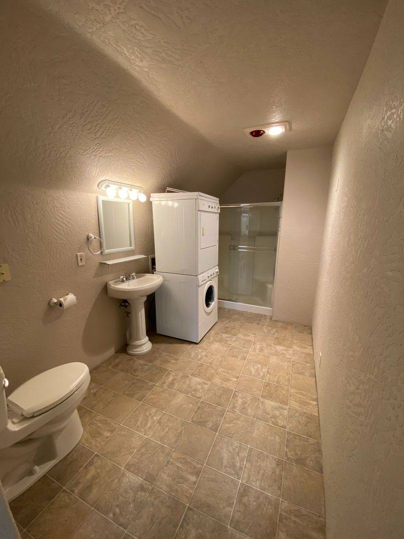 Apartment for rent at 236 E Madison, Cottage Grove, OR 97424