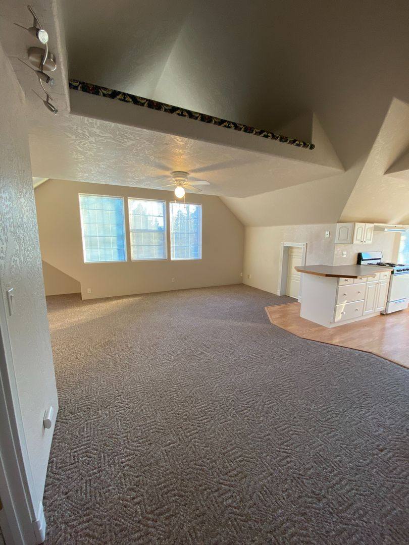 Apartment for rent at 236 E Madison, Cottage Grove, OR 97424