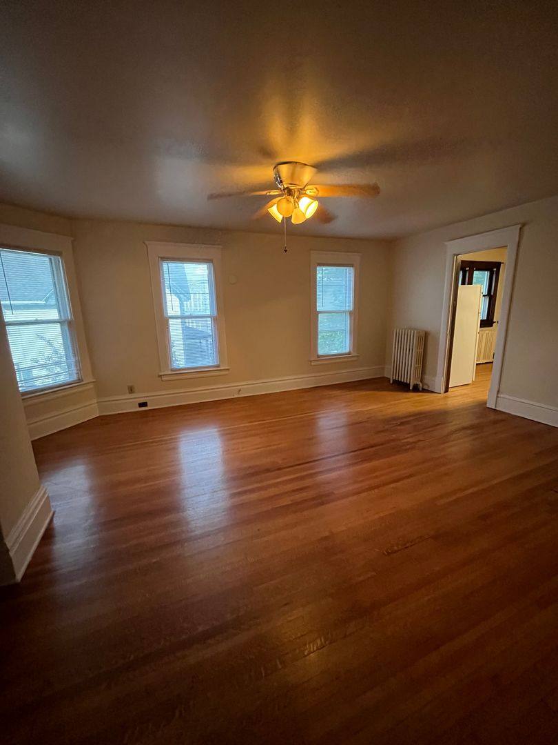 Apartment for rent at 1029 Spafford Ave, Rockford, IL 61107