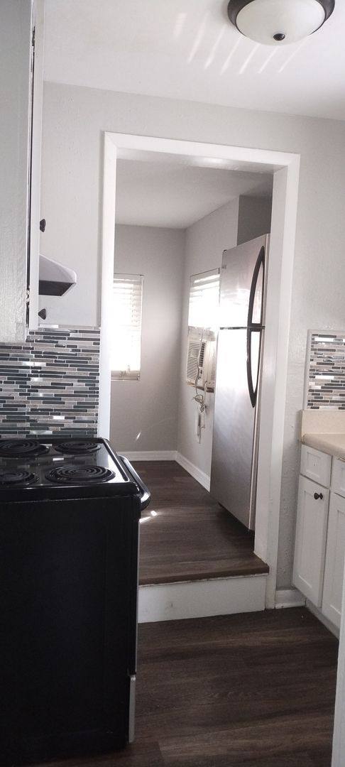 Apartment for rent at 705 W Bay St, Tampa, FL 33606