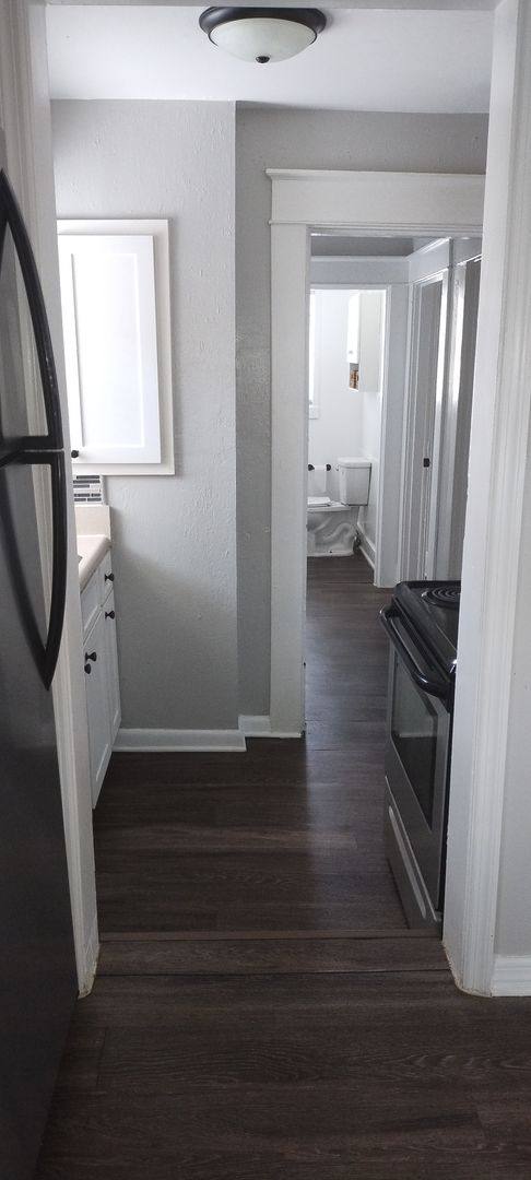 Apartment for rent at 705 W Bay St, Tampa, FL 33606