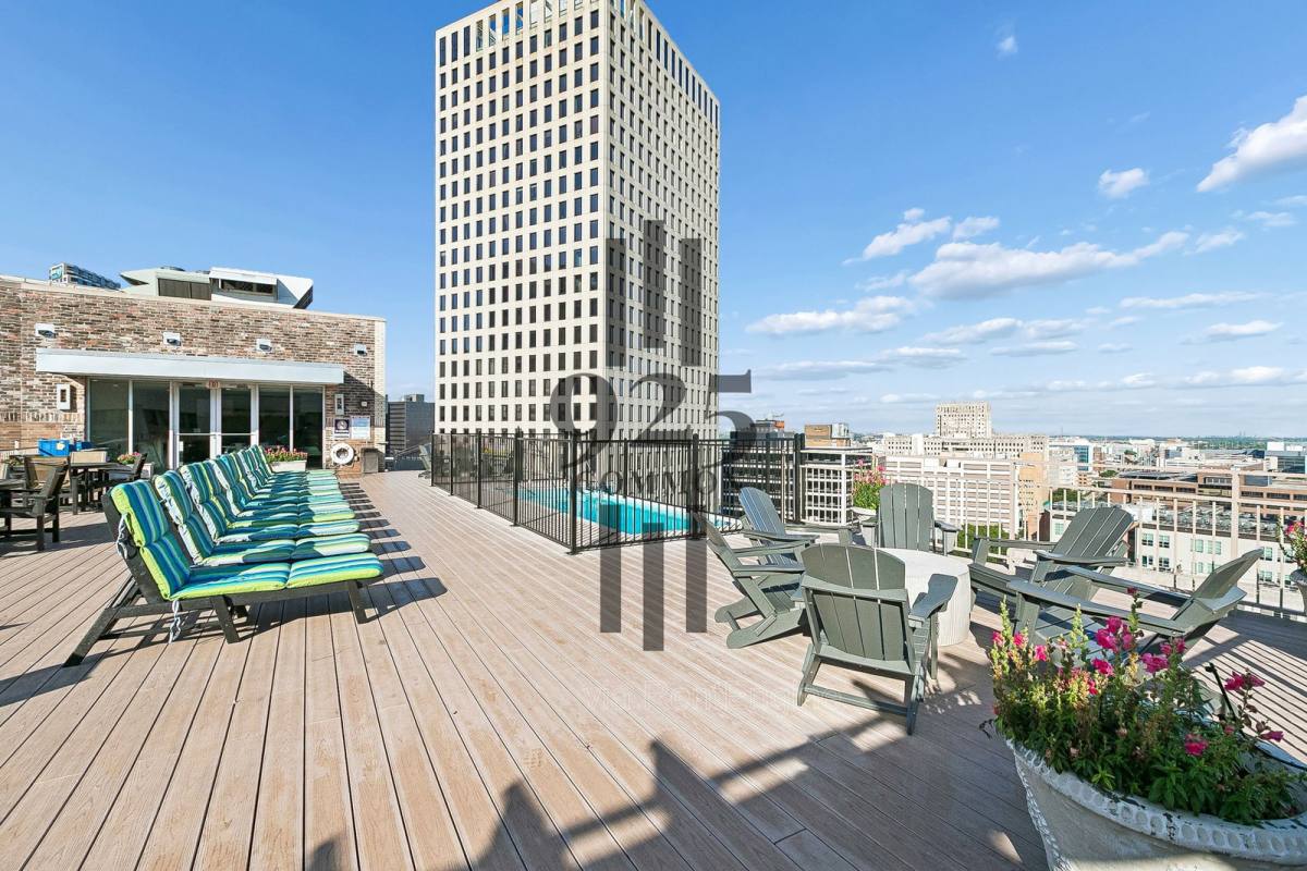Apartment for rent at 925 Common St #1013, New Orleans, LA 70112