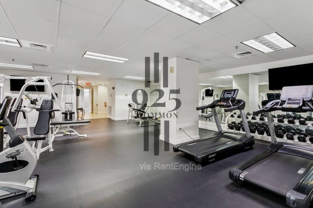 Apartment for rent at 925 Common St #1013, New Orleans, LA 70112