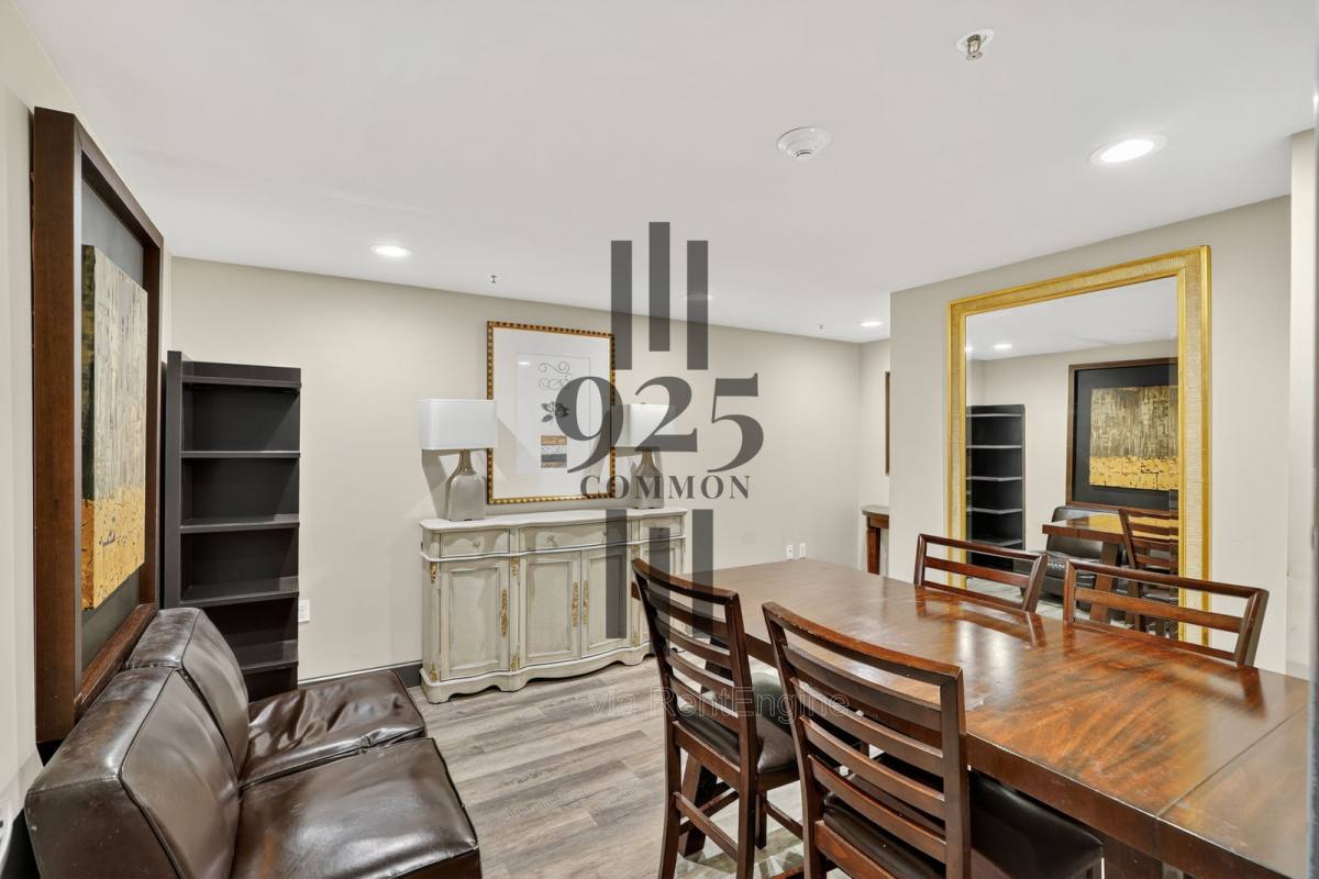 Apartment for rent at 925 Common St #1003, New Orleans, LA 70112