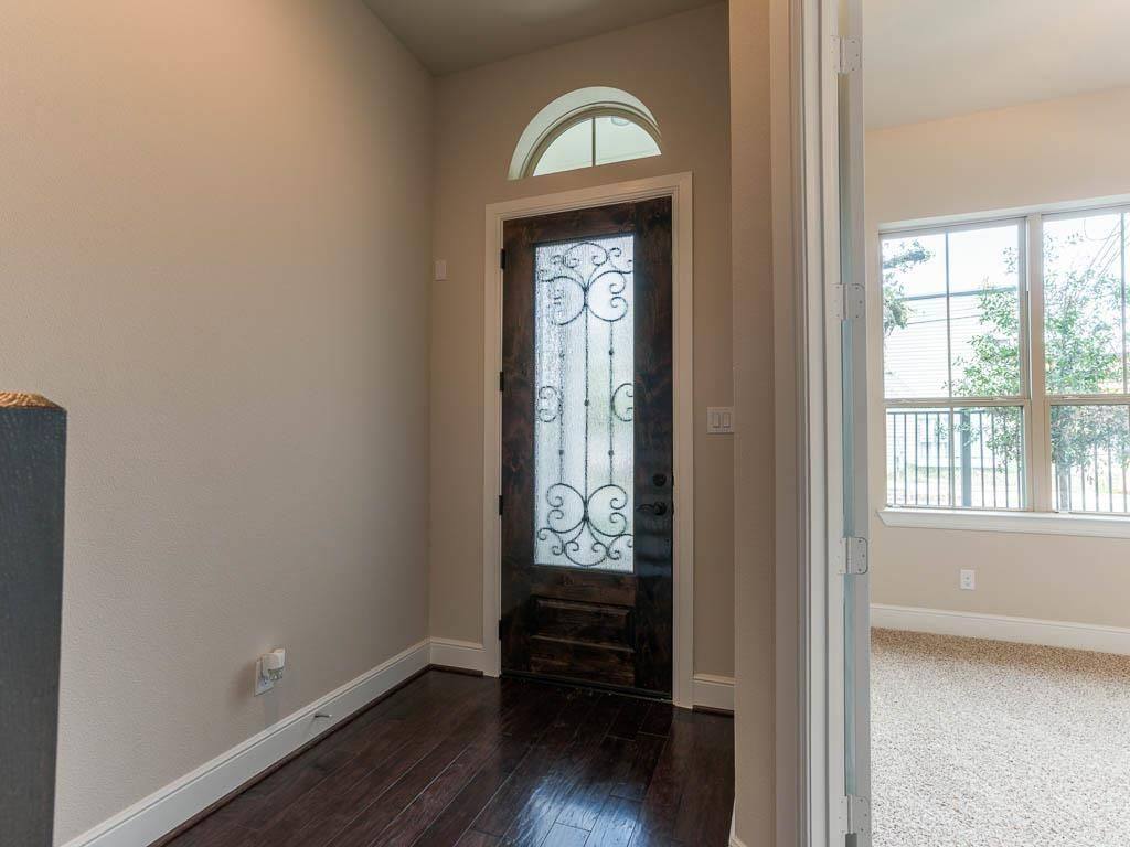 Apartment for rent at 4009 Lillian St, Houston, TX 77007