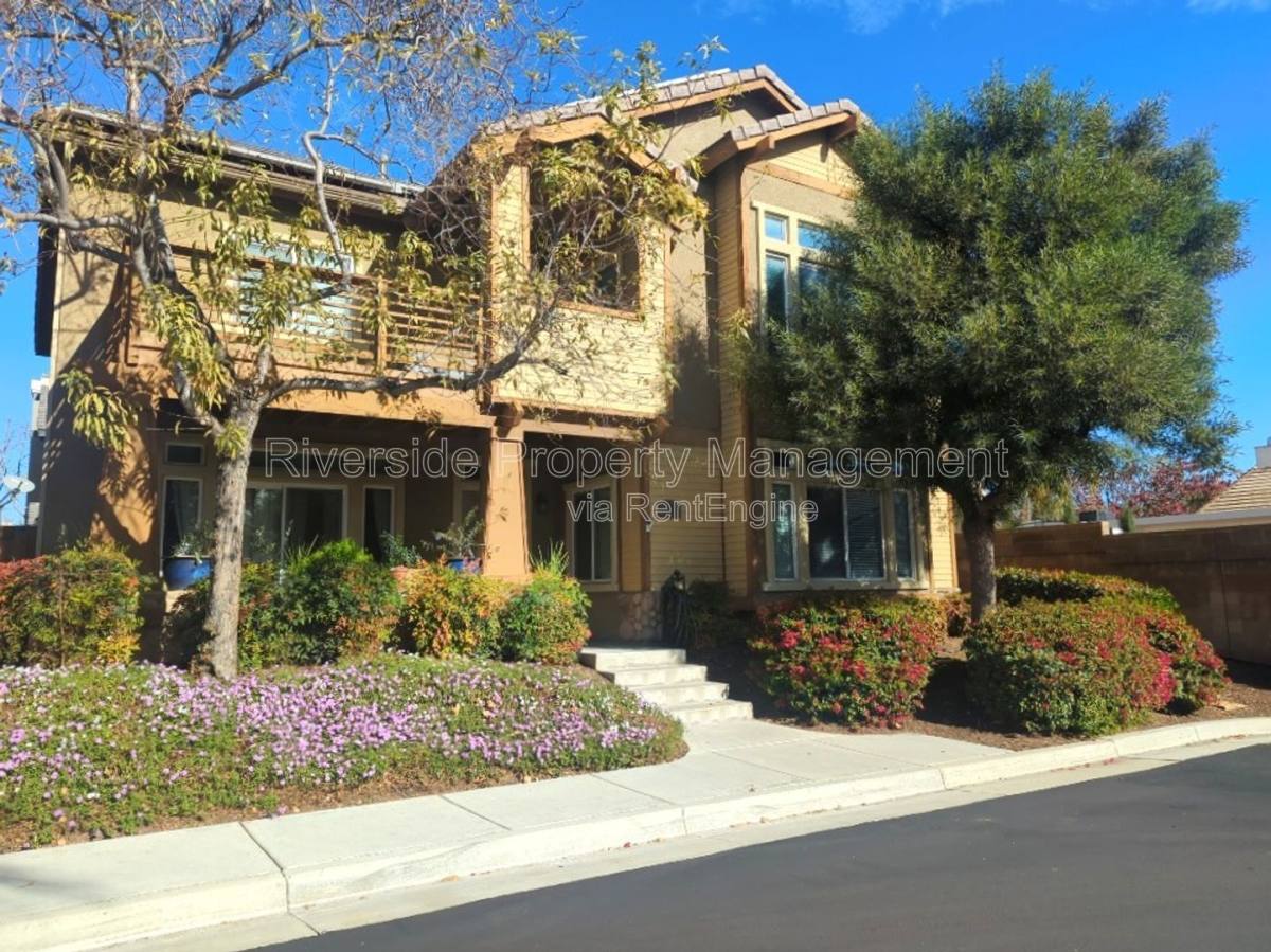 House for rent at 4938 Ficus Court, Riverside, CA 92504