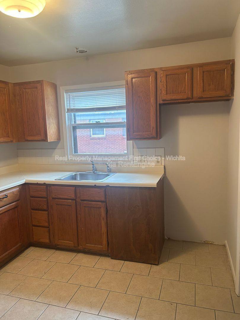 Apartment for rent at 1650 S Mission Rd, Wichita, KS 67207
