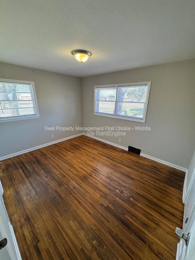 Apartment for rent at 1650 S Mission Rd, Wichita, KS 67207
