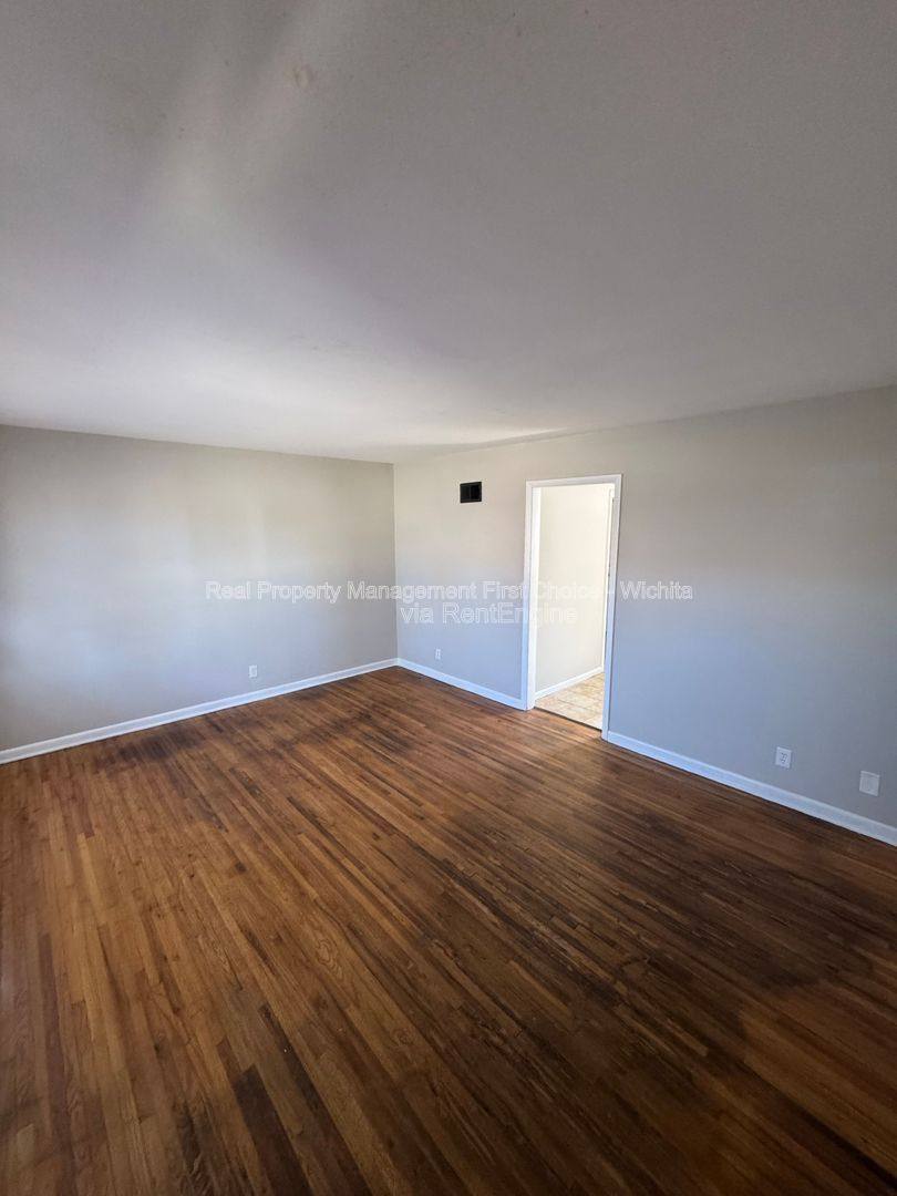 Apartment for rent at 1650 S Mission Rd, Wichita, KS 67207