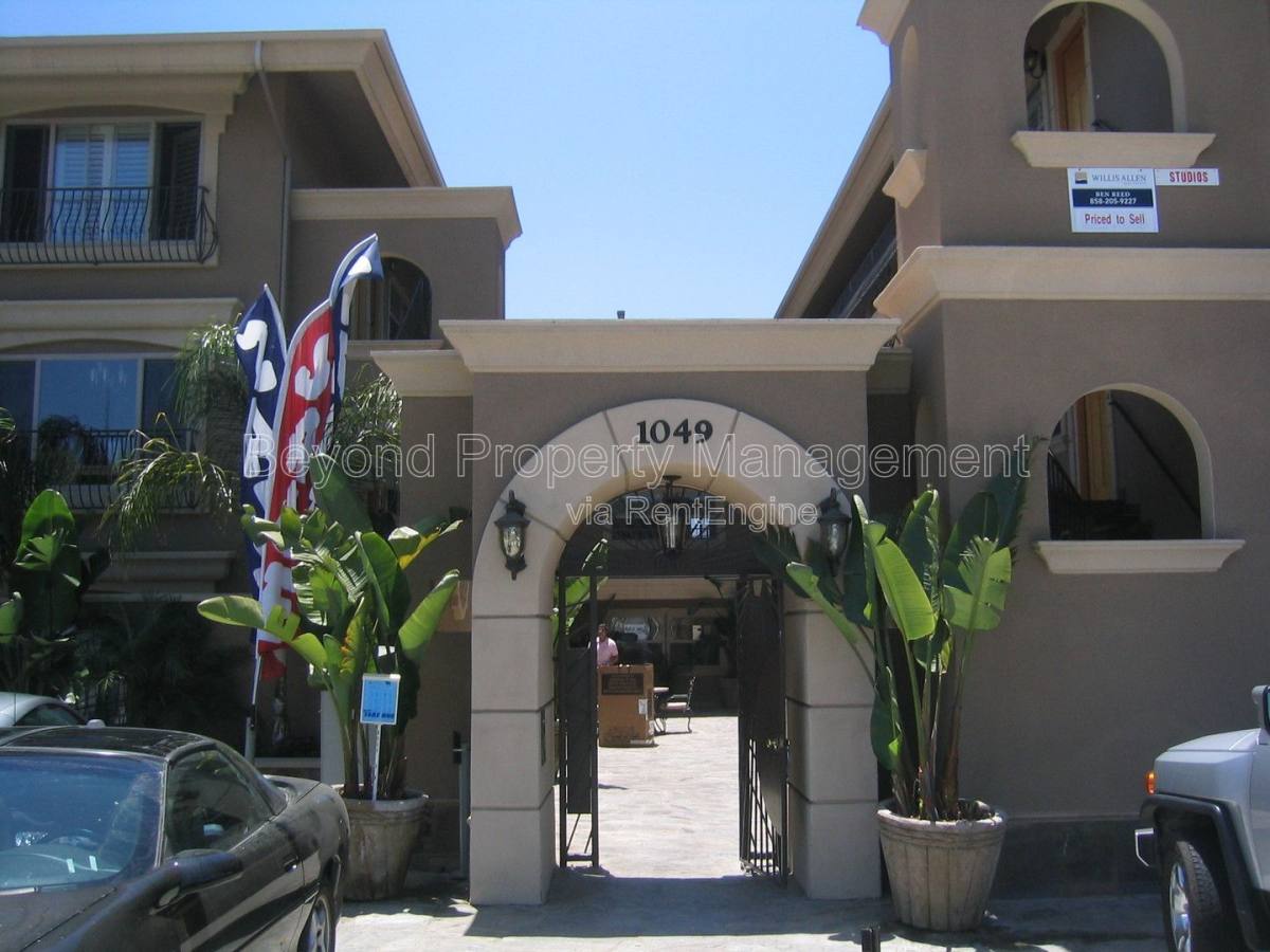 Apartment for rent at 1049 Felspar St #32, San Diego, CA 92109