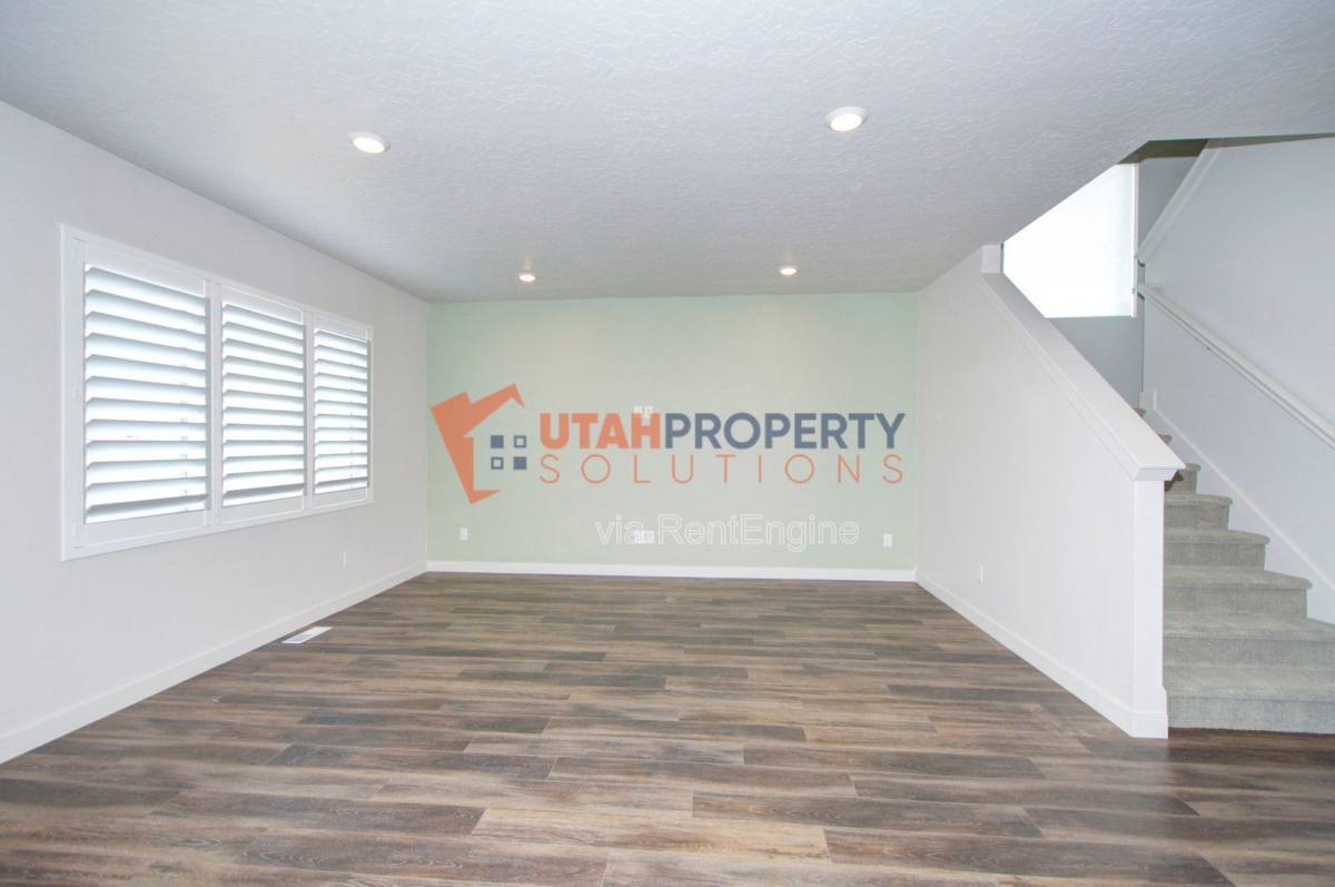 House for rent at 2697 N Snowberry Dr, Saratoga Springs, UT 84045