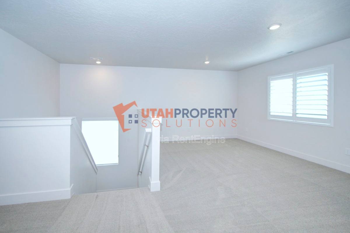 House for rent at 2697 N Snowberry Dr, Saratoga Springs, UT 84045