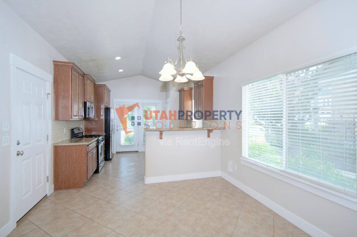 House for rent at 1046 Quarry View Way, Sandy, UT 84094