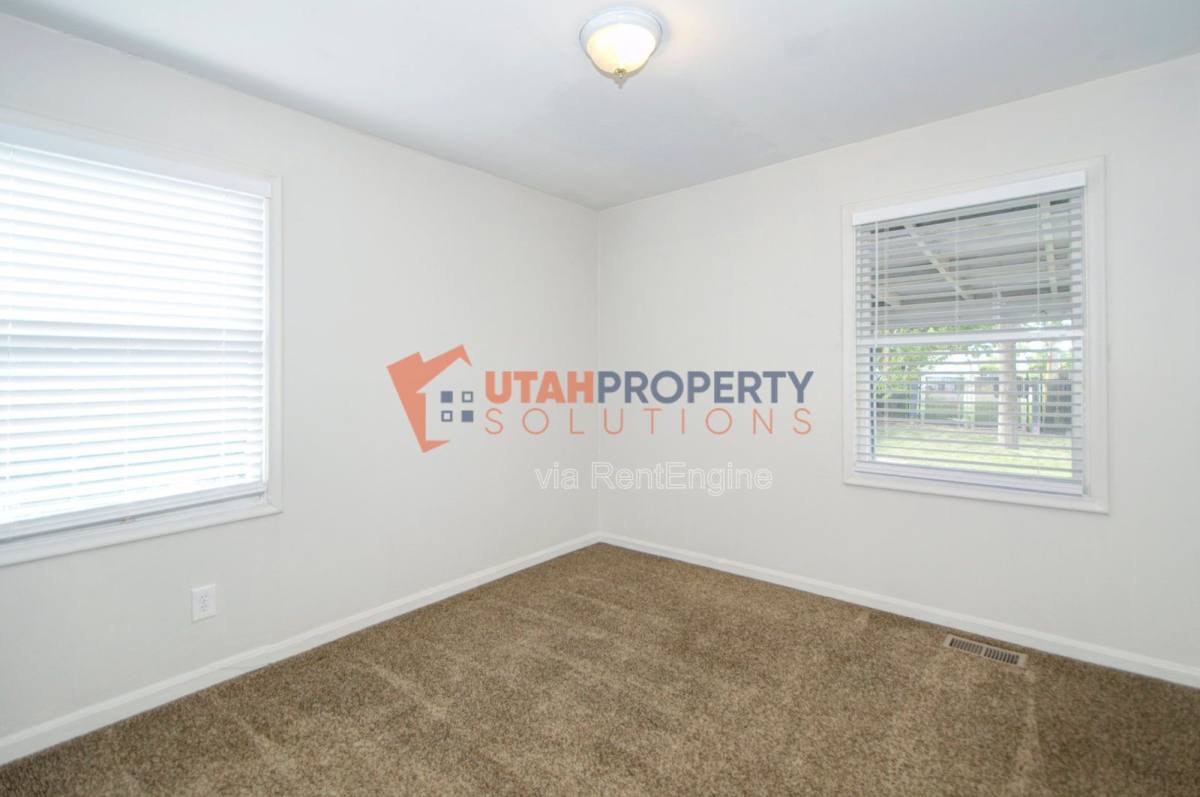 House for rent at 566 E Stringham Ave, Salt Lake City, UT 84106