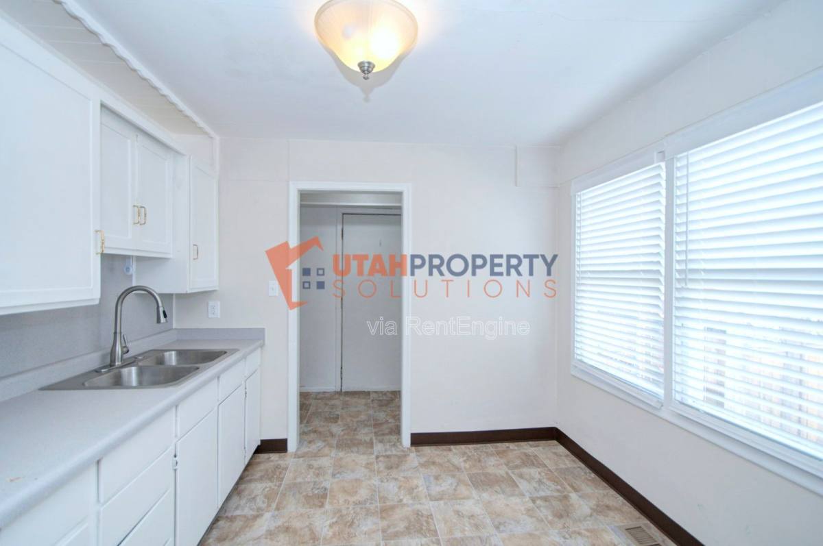 House for rent at 566 E Stringham Ave, Salt Lake City, UT 84106