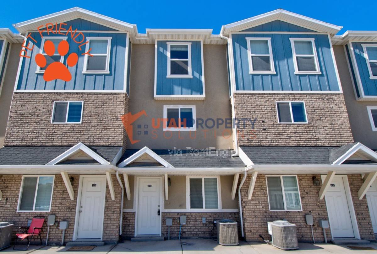 Townhouse for rent at 8172 N Broken Spoke Lane, Eagle Mountain, UT 84005
