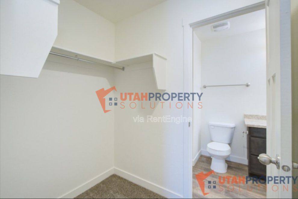 Townhouse for rent at 8172 N Broken Spoke Lane, Eagle Mountain, UT 84005