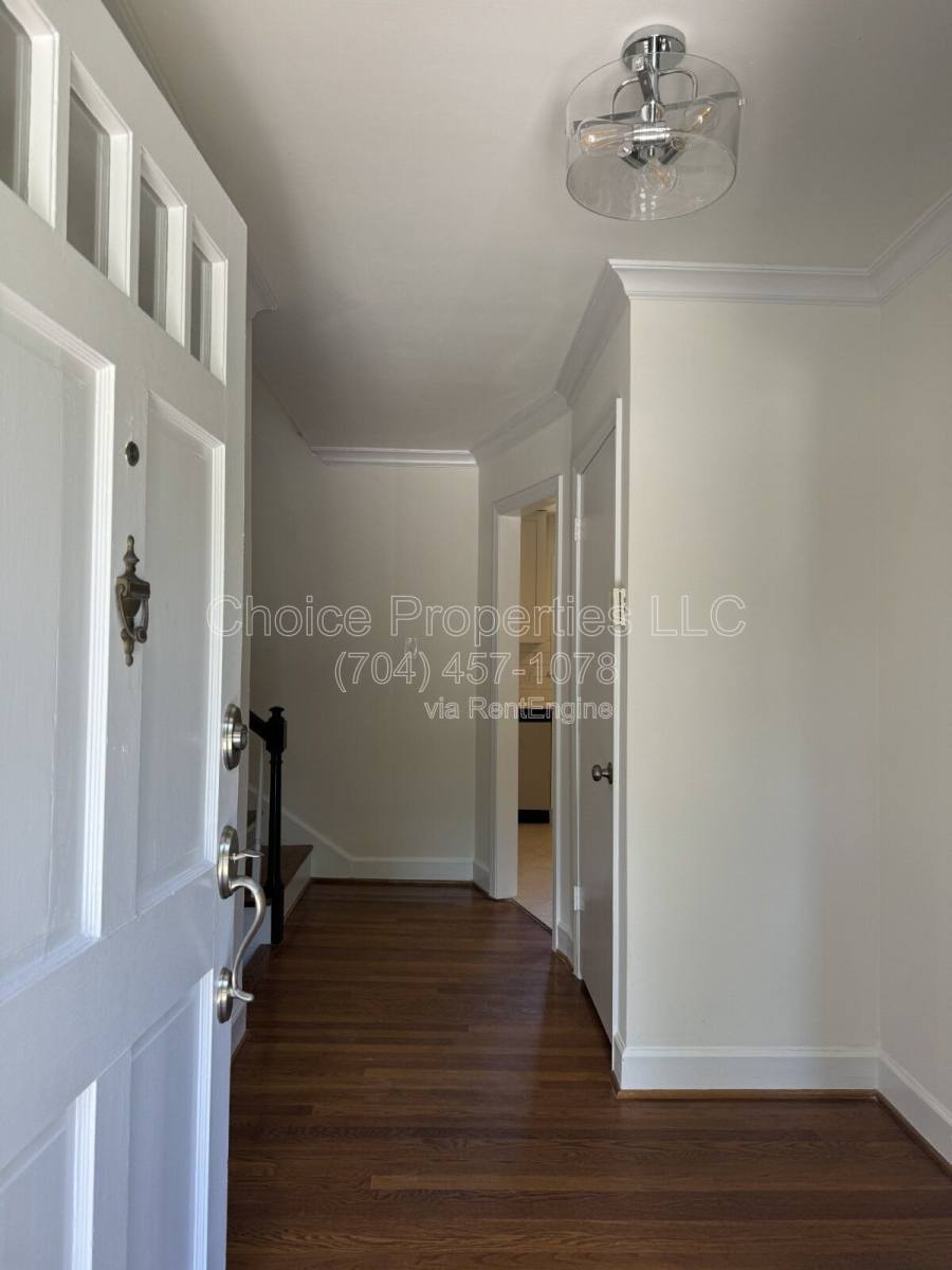 House for rent at 253 Scofield Rd, Charlotte, NC 28209