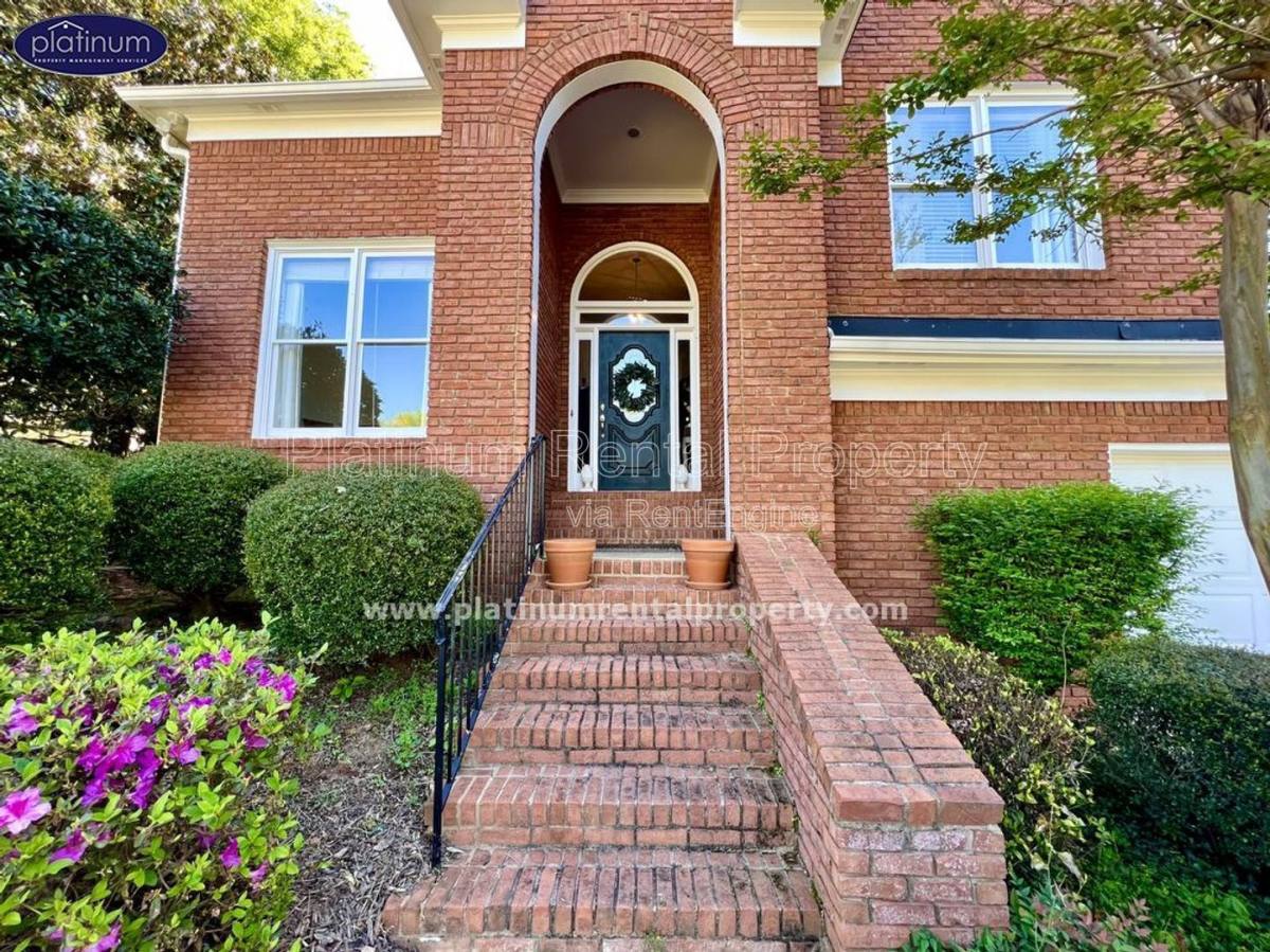 House for rent at 5975 Waterford Place, Suwanee, GA 30024