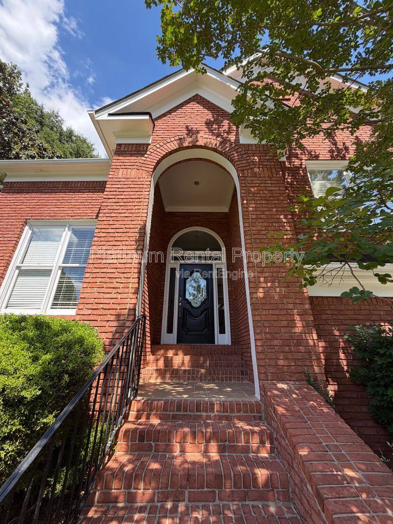 House for rent at 5975 Waterford Place, Suwanee, GA 30024