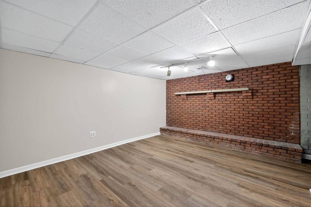 Apartment for rent at 9621 Narragansett Parkway, College Park, MD 20740