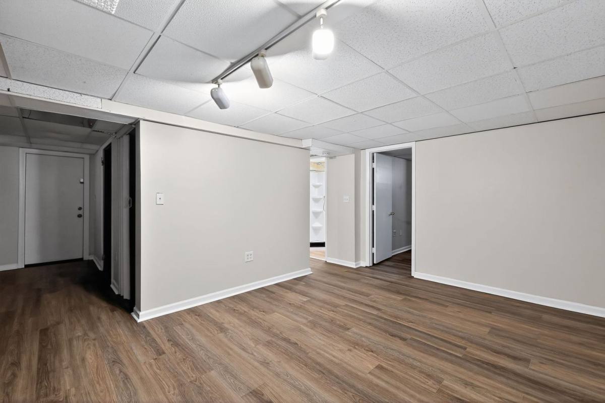 Apartment for rent at 9621 Narragansett Parkway, College Park, MD 20740