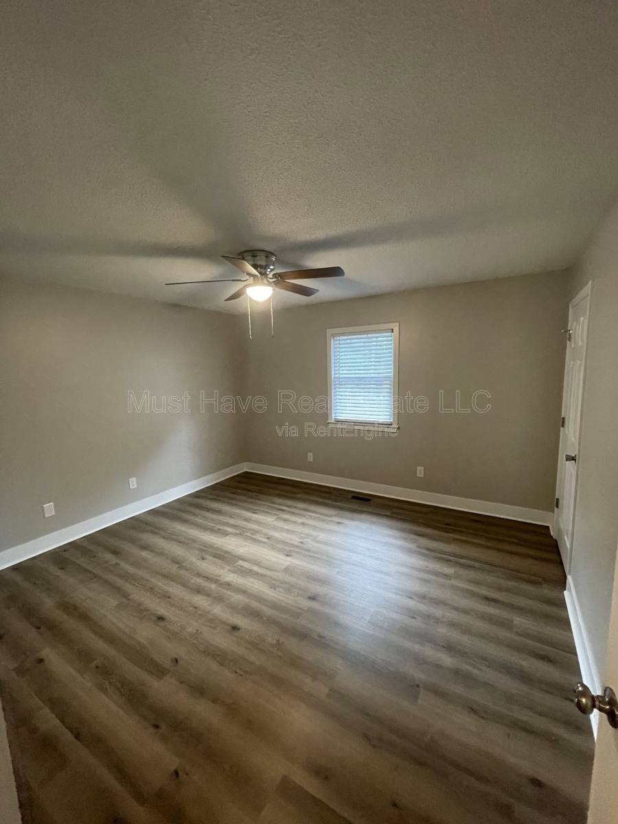 Apartment for rent at 1051 3rd St SE #1069, Hickory, NC 28602